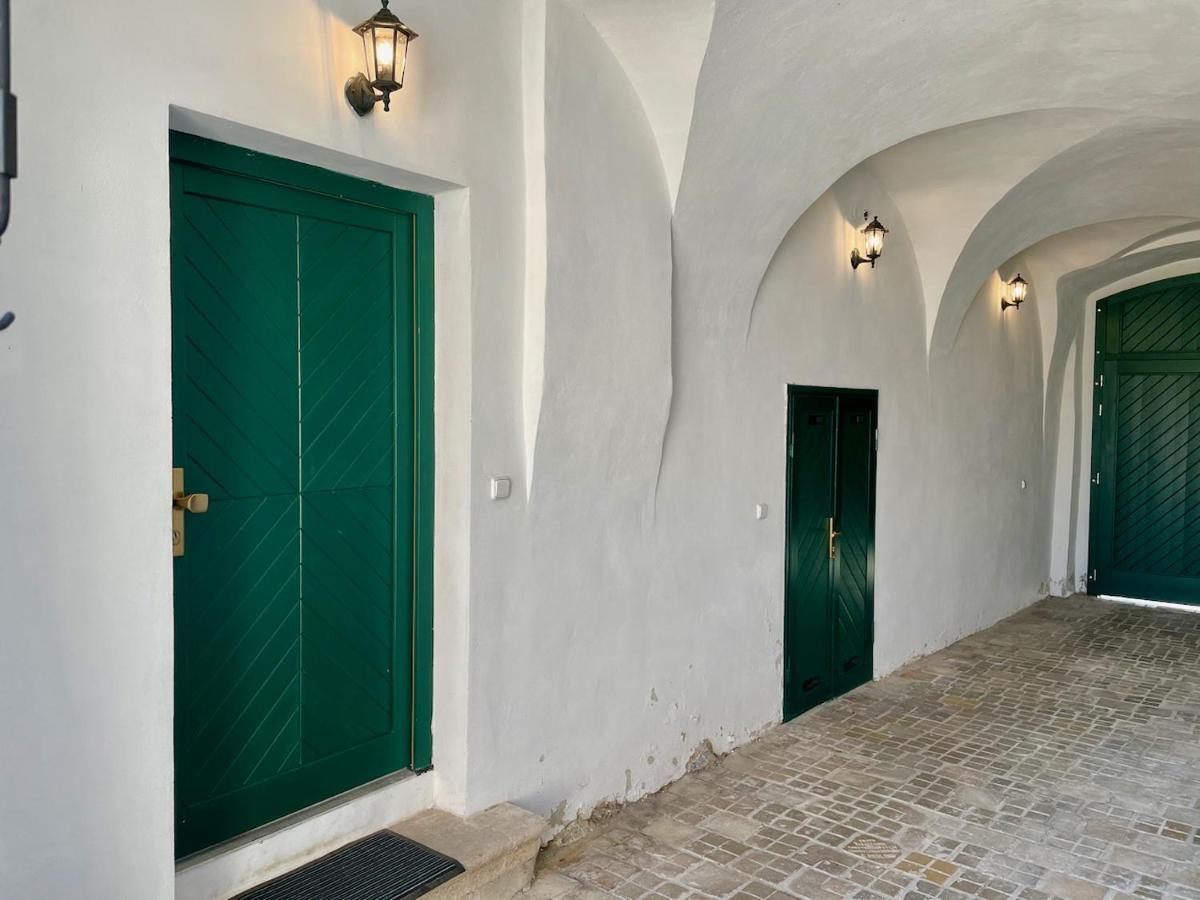 Bezauberndes Gaestehaus In Satov Šatov Exterior foto