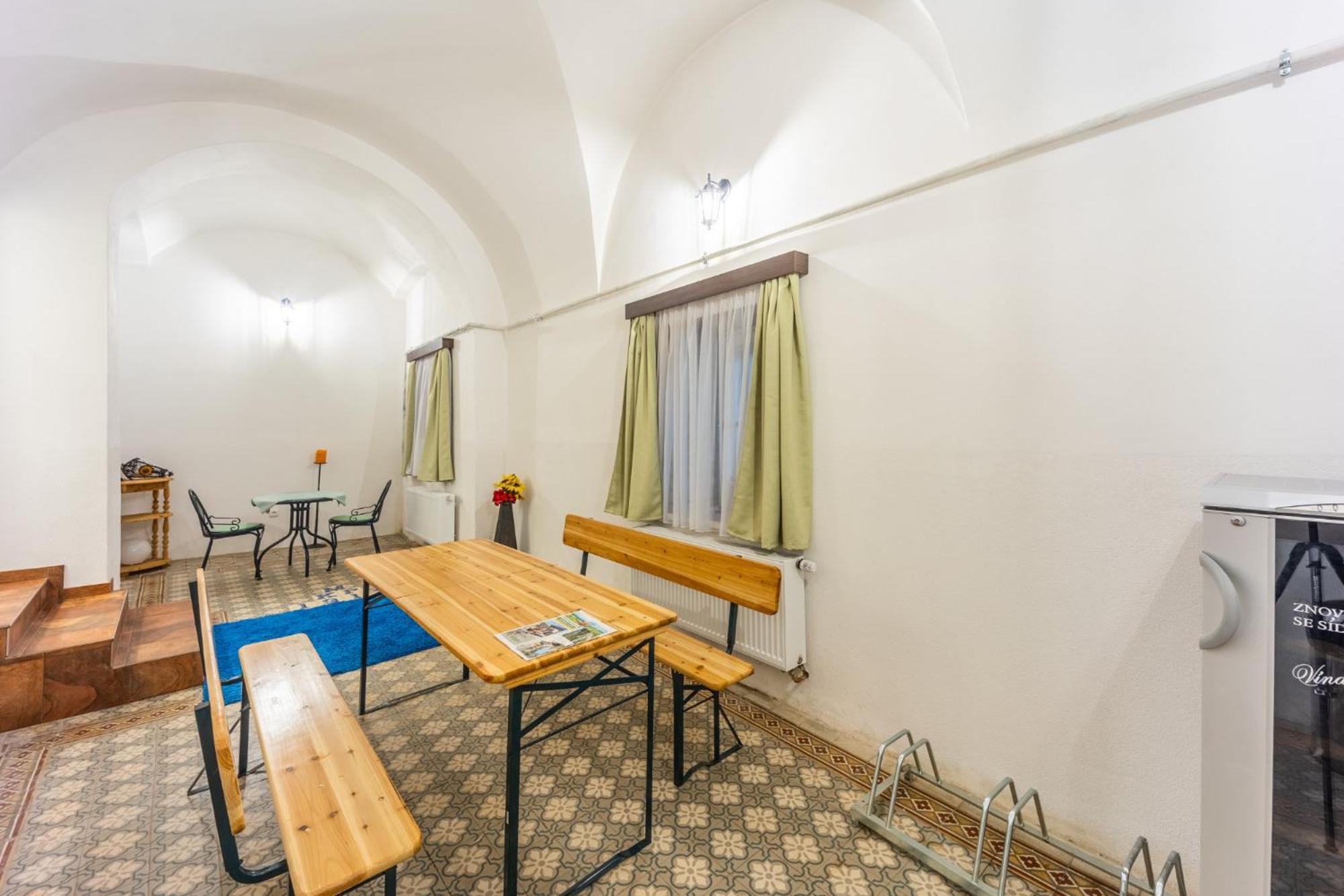 Bezauberndes Gaestehaus In Satov Šatov Exterior foto